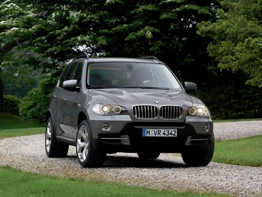  BMW X5 4.8i (E70) 2006 года  (WW) (фото 32 из 64)